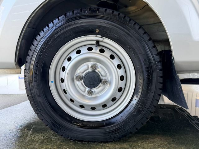 Super CARRY truck 4WD