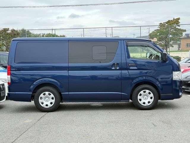 HIACE van 2WD