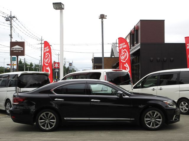LEXUS LS600h