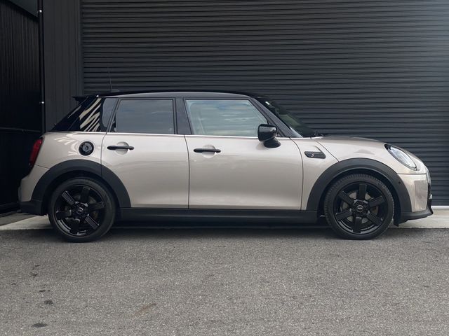 MINI COOPER SD 5DOOR
