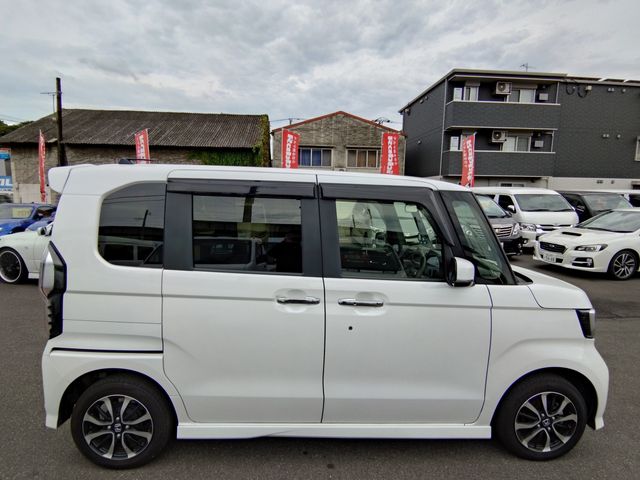 N BOX CUSTOM 4WD