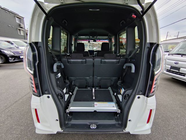 N BOX CUSTOM 4WD