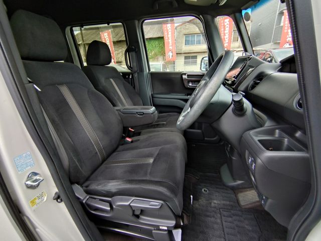N BOX CUSTOM 4WD