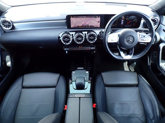 MERCEDES BENZ CLA Shooting Brake