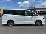 VOXY HYBRID