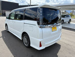 VOXY HYBRID