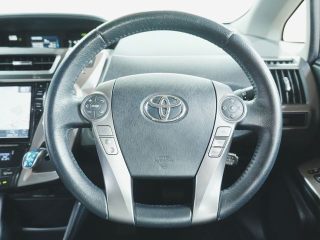 PRIUS Alpha