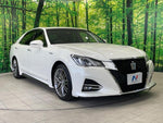 CROWN sedan hybrid