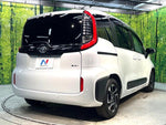 SIENTA HYBRID