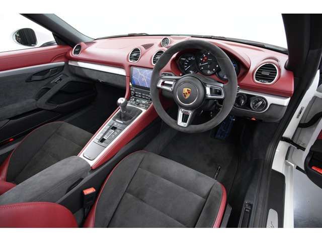 PORSCHE 718Spyder