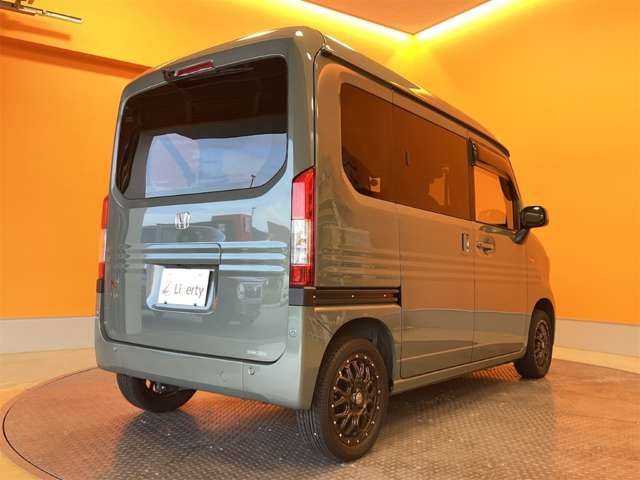 N-VAN