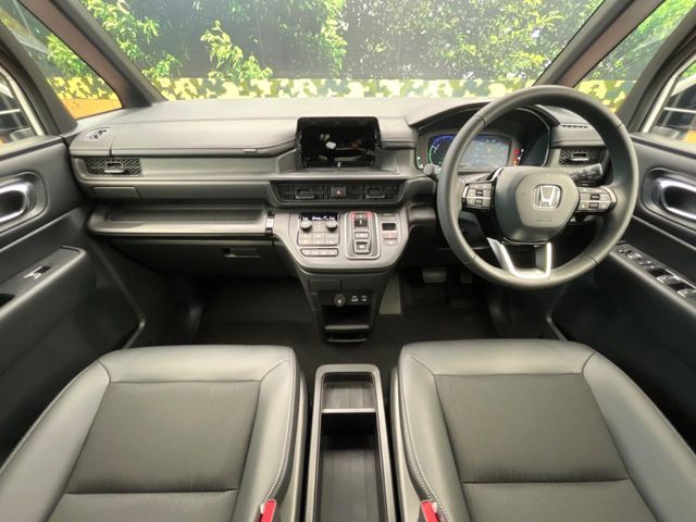 STEPWAGON e:HEV SPADA