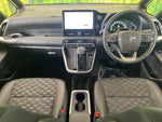 VOXY HYBRID