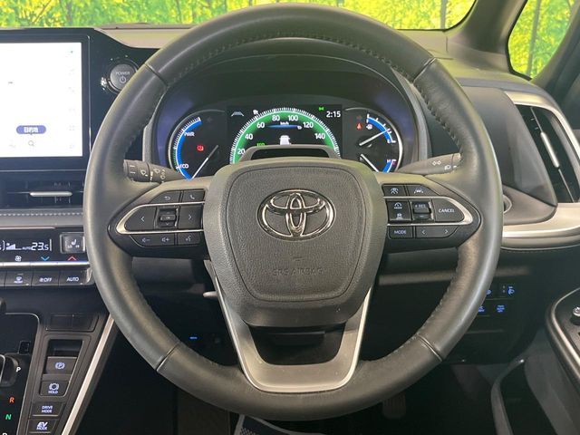 VOXY HYBRID