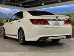 CROWN sedan hybrid