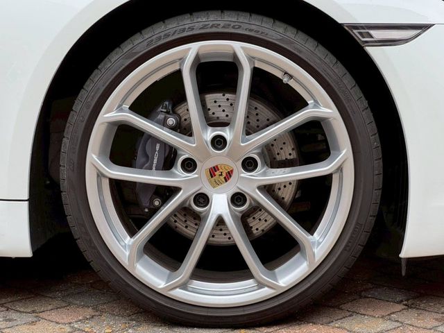 PORSCHE 718CAYMAN