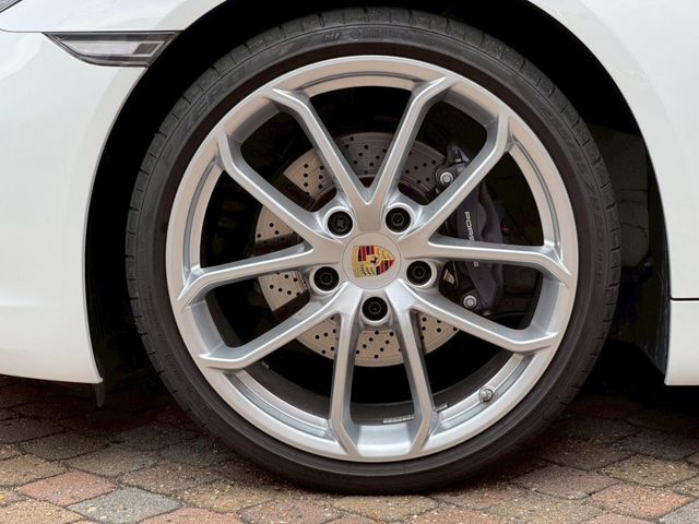 PORSCHE 718CAYMAN