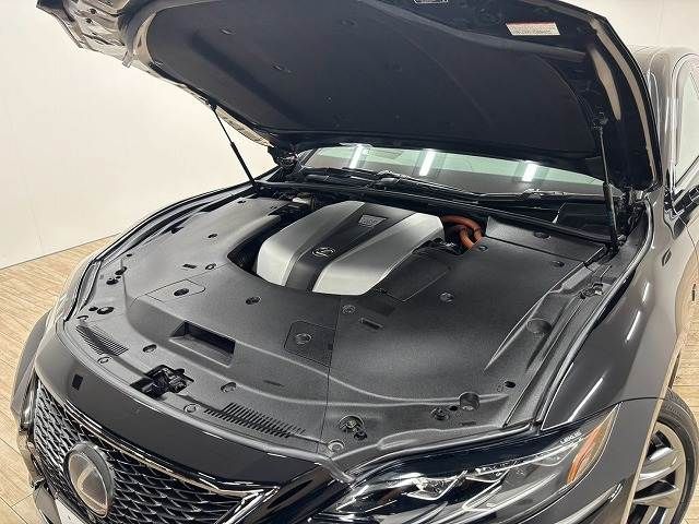 LEXUS LS500h