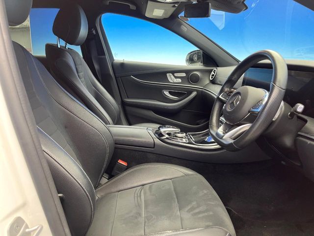MERCEDES BENZ E class sedan