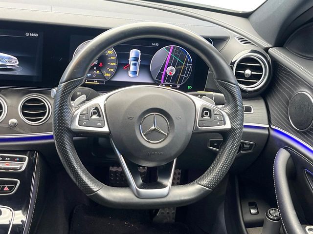 MERCEDES BENZ E class sedan