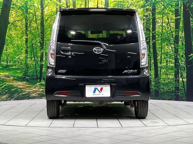 MOVE CUSTOM 4WD