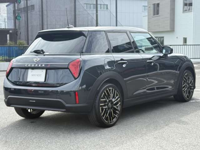MINI COOPER 5DOOR
