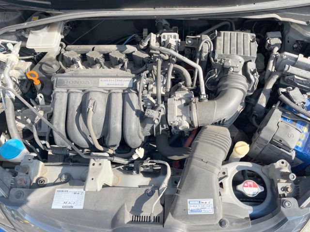 FIT HYBRID