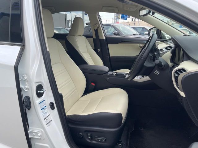LEXUS NX300 AWD