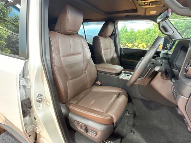 LANDCRUISER 250