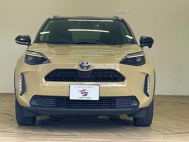 YARIS CROSS