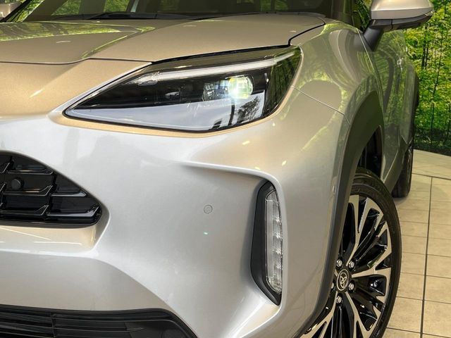 YARIS CROSS HYBRID