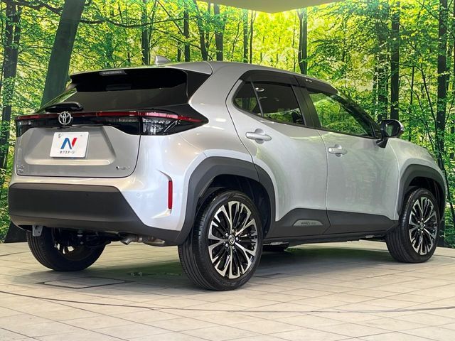 YARIS CROSS HYBRID