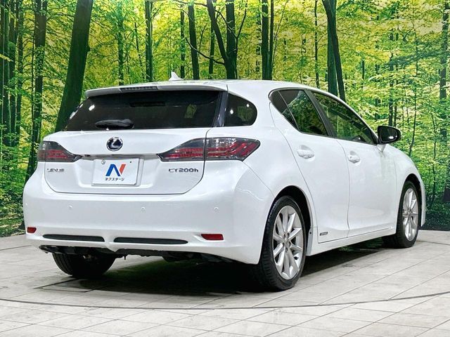 LEXUS CT200h