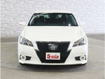 CROWN sedan hybrid