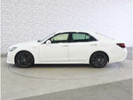 CROWN sedan hybrid