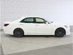 CROWN sedan hybrid