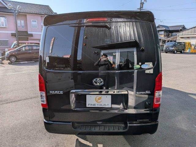 REGIUSACE van 4WD