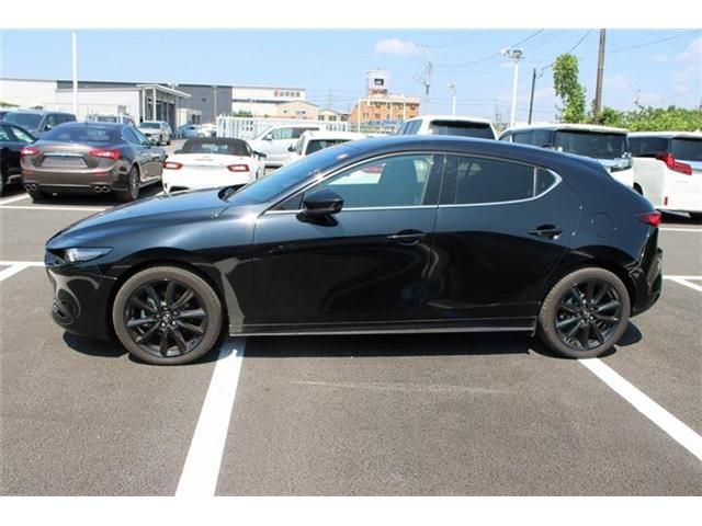 MAZDA3 FASTBACK