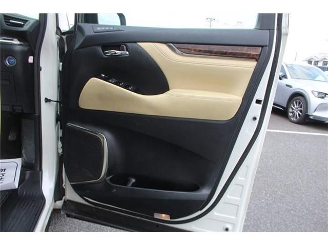 ALPHARD hybrid 4WD