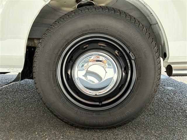 CARRY truck 4WD
