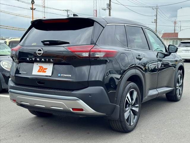 X-TRAIL HYBRID 4WD