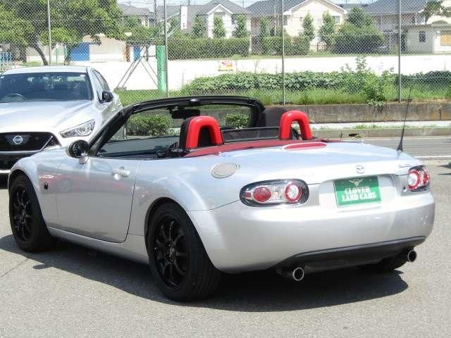 ROADSTER