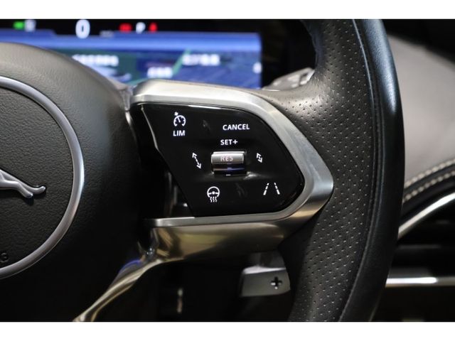 JAGUAR XEseries