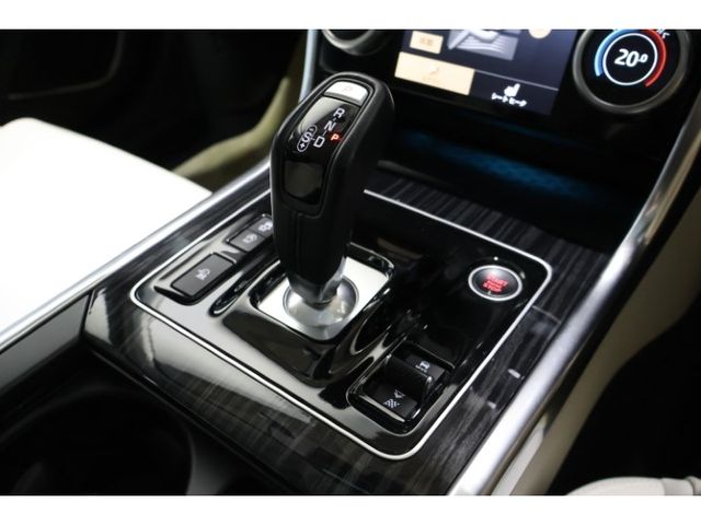 JAGUAR XEseries