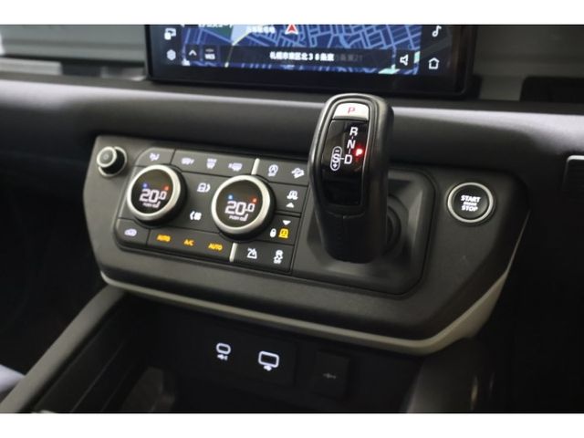 ROVER DEFENDER