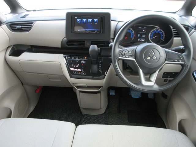 eK SPACE 4WD