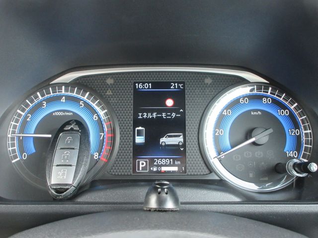 eK SPACE 4WD