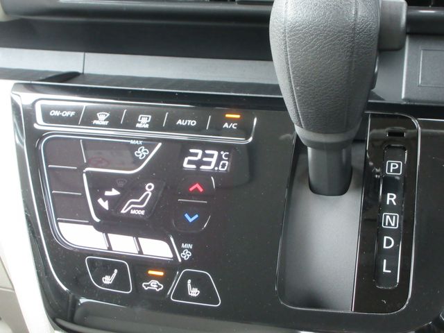 eK SPACE 4WD