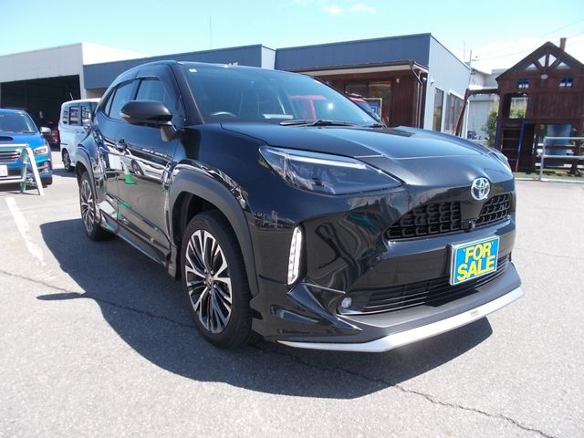 YARIS CROSS HYBRID
