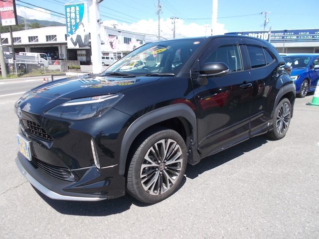 YARIS CROSS HYBRID